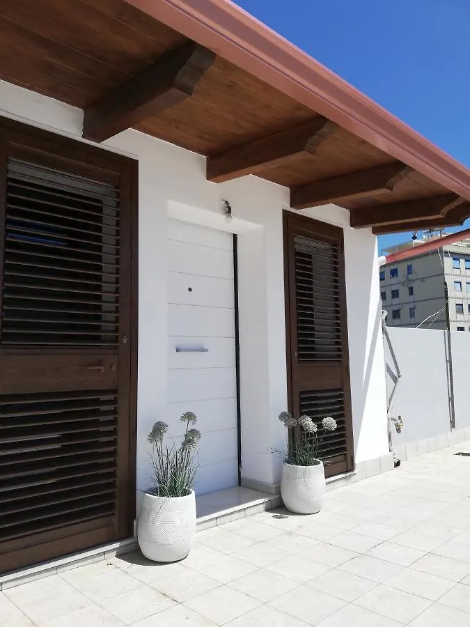 Tigellio Apartment-Central-Views-Terrace Q6426 Cagliari Italia